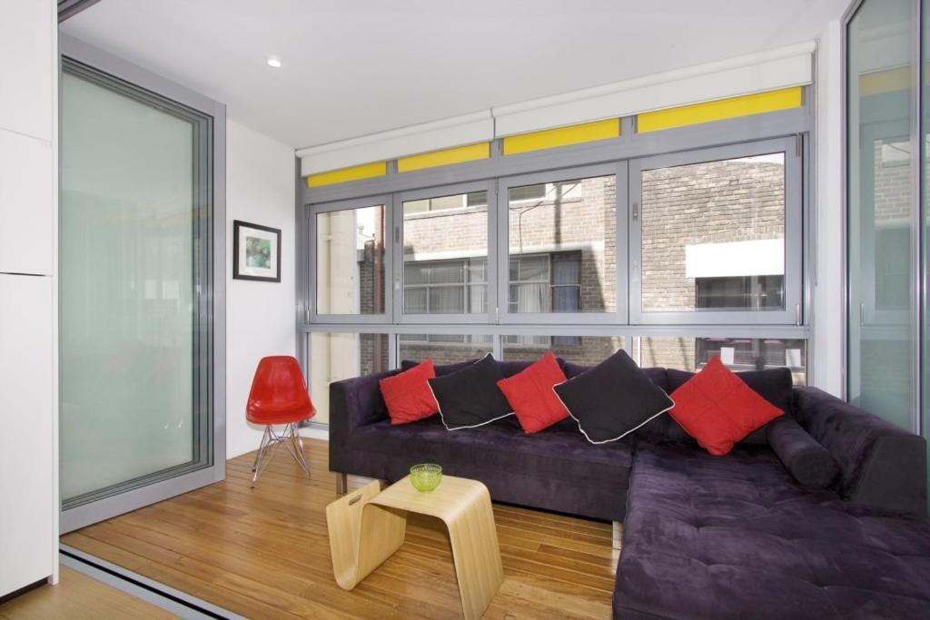 Little New York on Riley - Executive 1br Darlinghurst Apartment with New York Laneway Feel