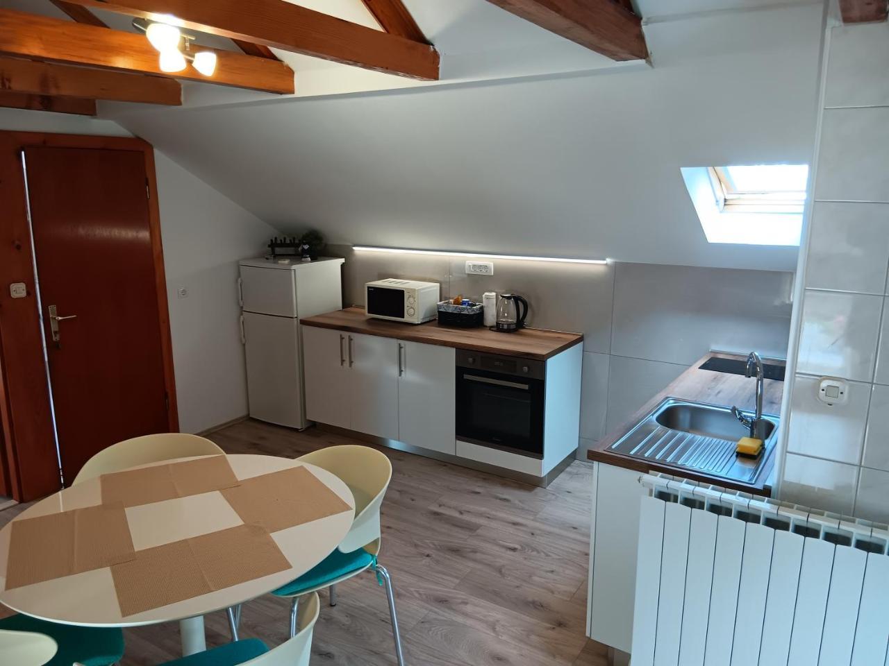 Apartments Vicko Vodnica 1