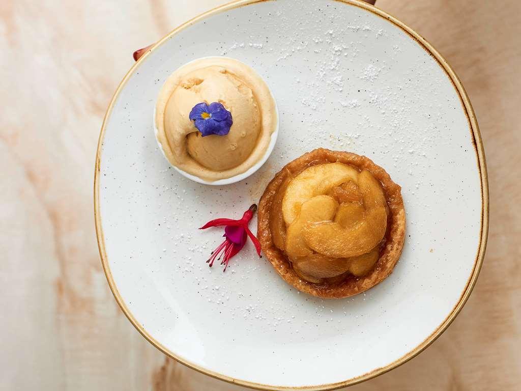 The Sebel Quay West Suites Sydney 1