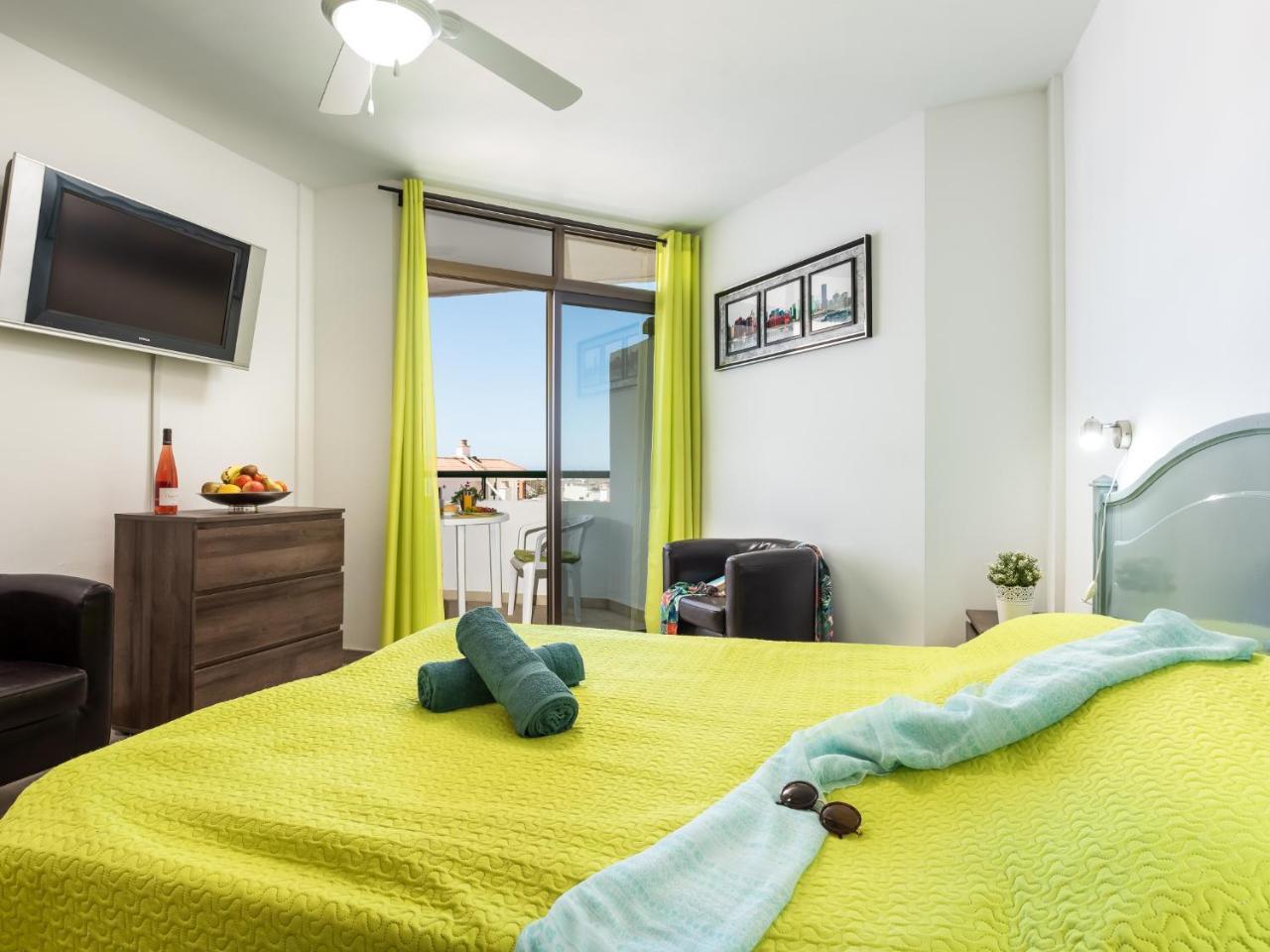 427 Beautiful Summerland Studio Wi-Fi Sat-Tv 1