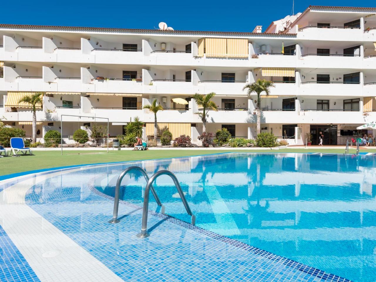 427 Beautiful Summerland Studio Wi-Fi Sat-Tv 2