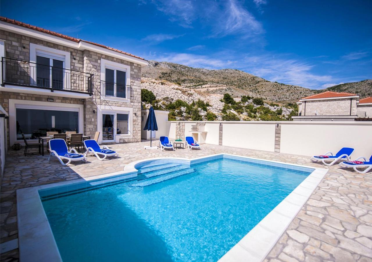 Luxury Villa Layla with Private Pool Near Dubrovnik