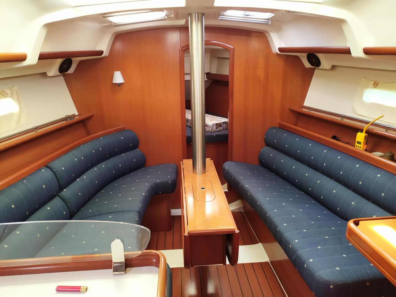 Boat in Badalona for Up To 6 People 1