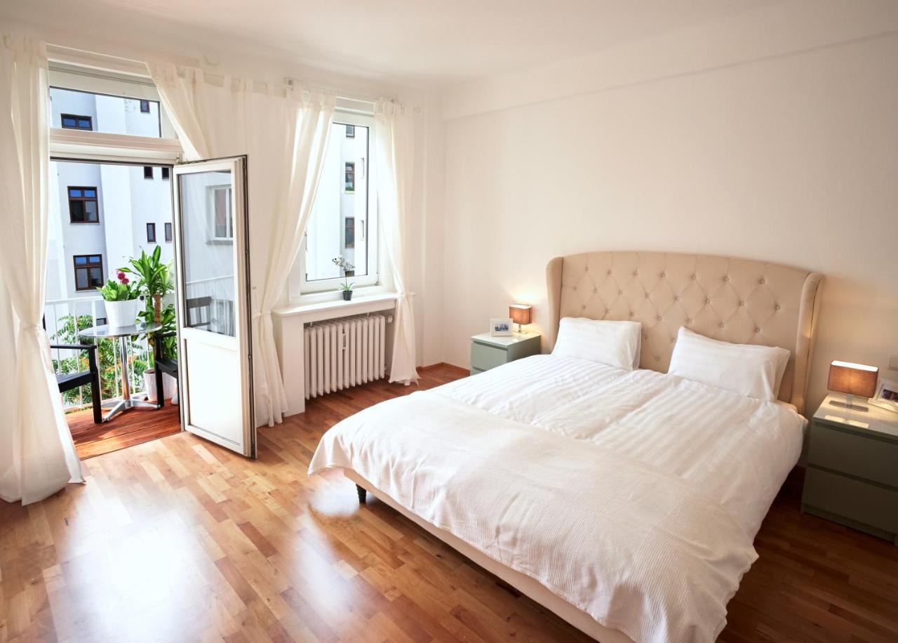 Operastreet City-Center Premium Apartment