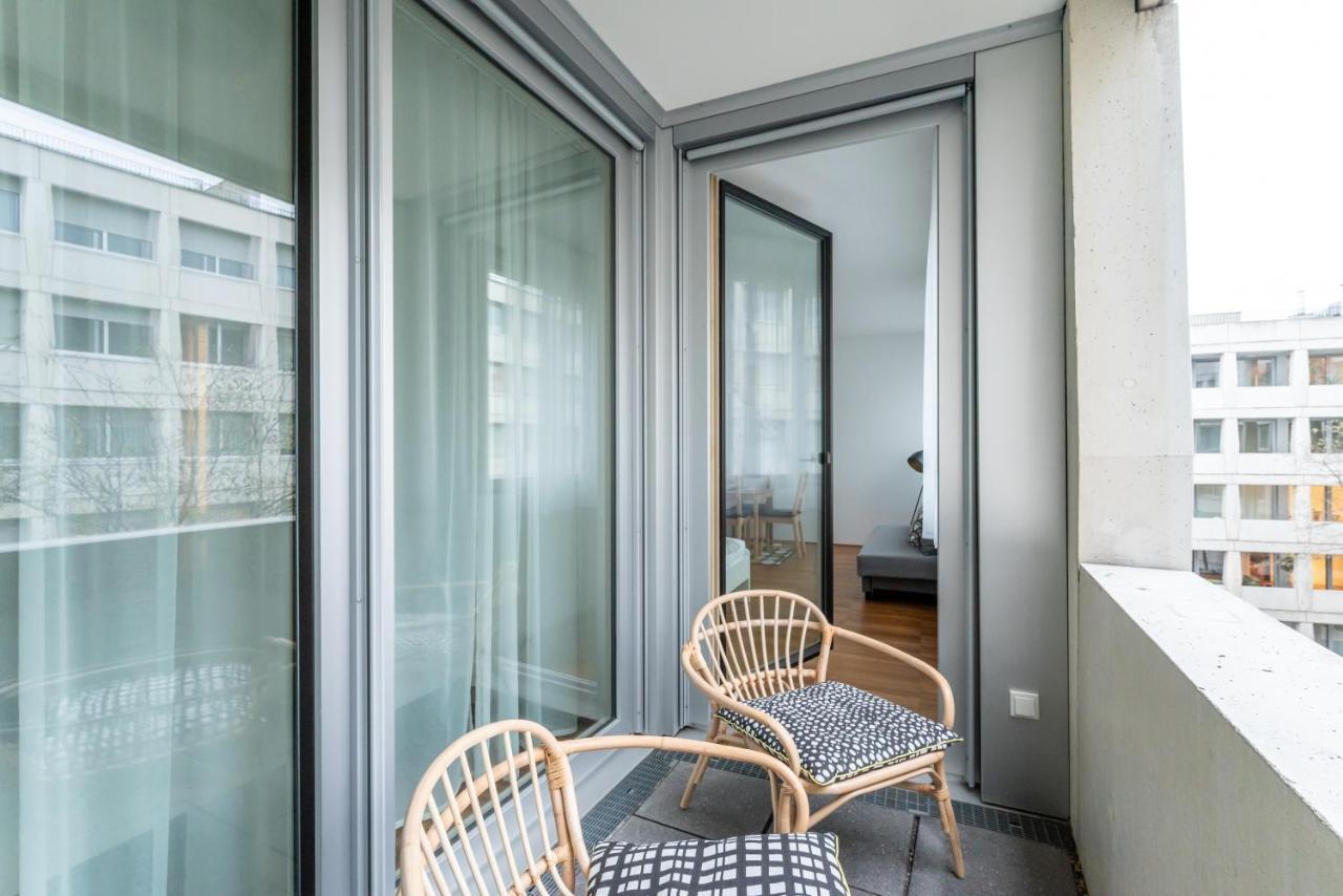 Wake Up in a Peaceful Flat with a Stellar Location 2