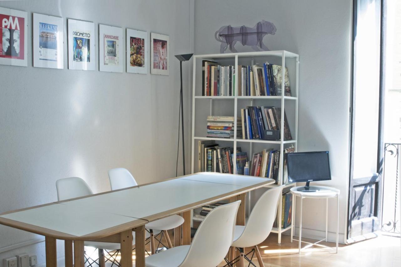 Liberty Two-Room Apartment in Porta Venezia 2