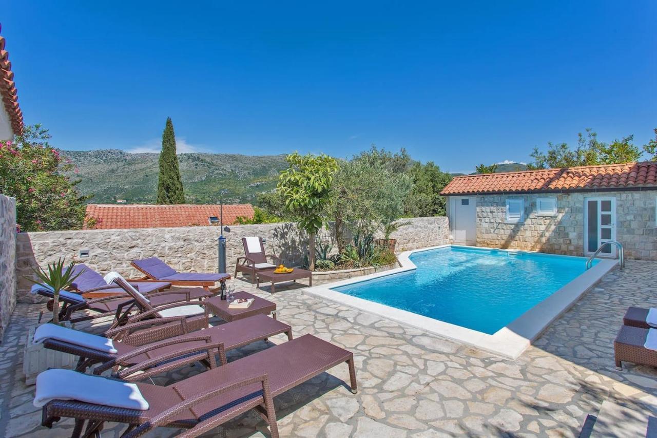 Villa Imperial View 1