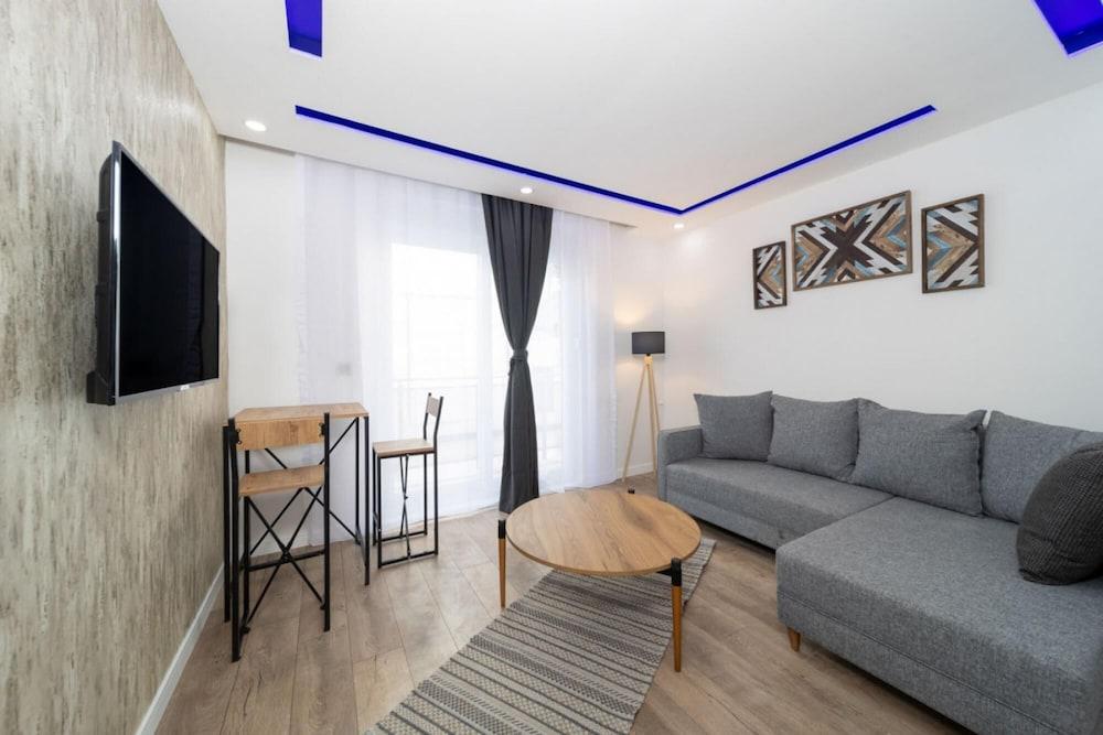 Cozy Apartment with Central Location in Antalya