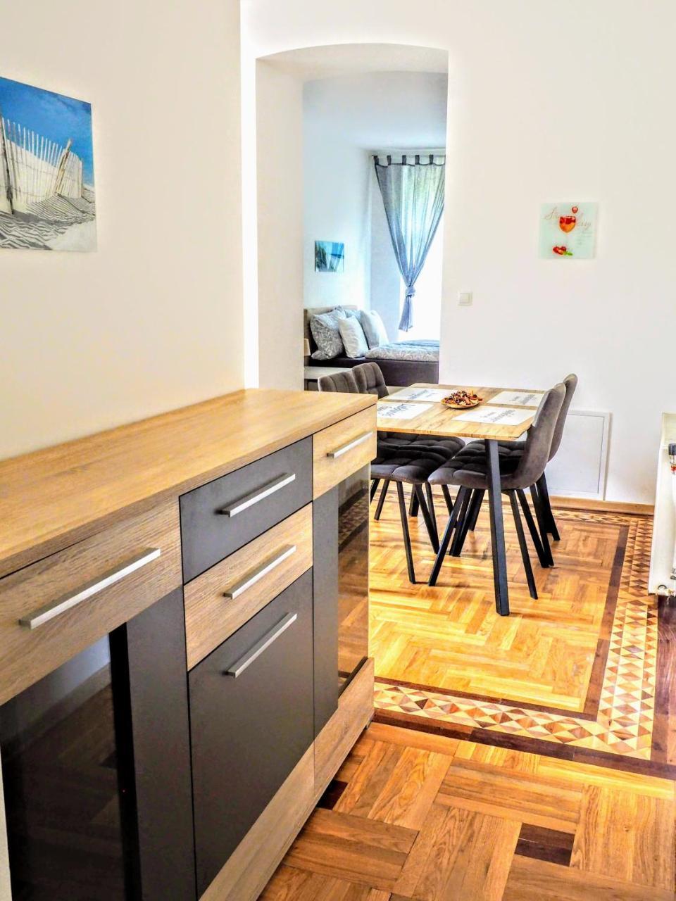 City Villa Schonbrunn Apartments - Contactless 24h Check-In 2