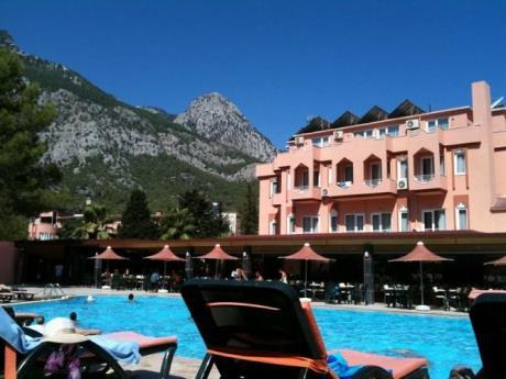 Alexius Beach Hotel 1