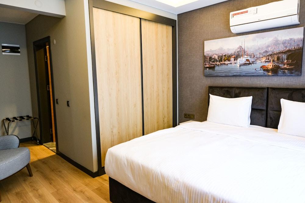 Sign of Istanbul Hotel Taksim