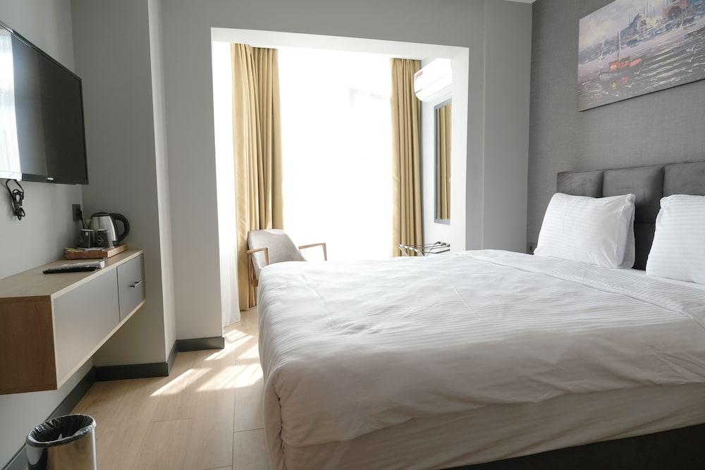 Sign of Istanbul Hotel Taksim 1