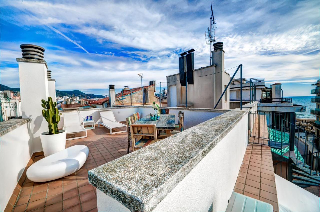 Beachstyle Penthouse by Hello Homes Sitges 2