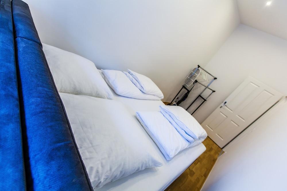 Vienna Market Apartment 2