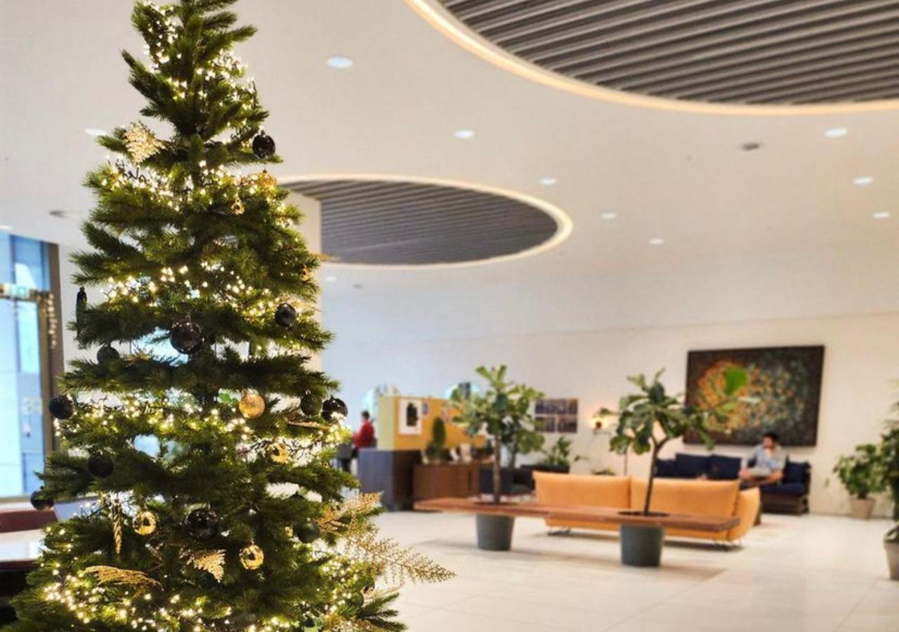 Premier Suites Plus Amsterdam 1