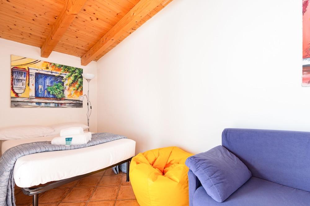 Stylish Loft Porta Romana 1