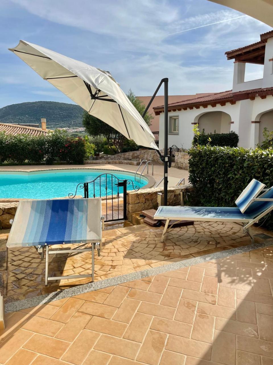 Mediterranean Sea Shell Pool House 2