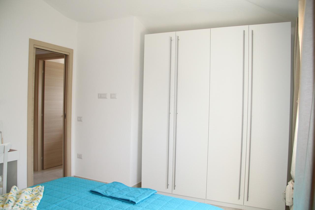 Turquoise & Wood Stylish House 23 1