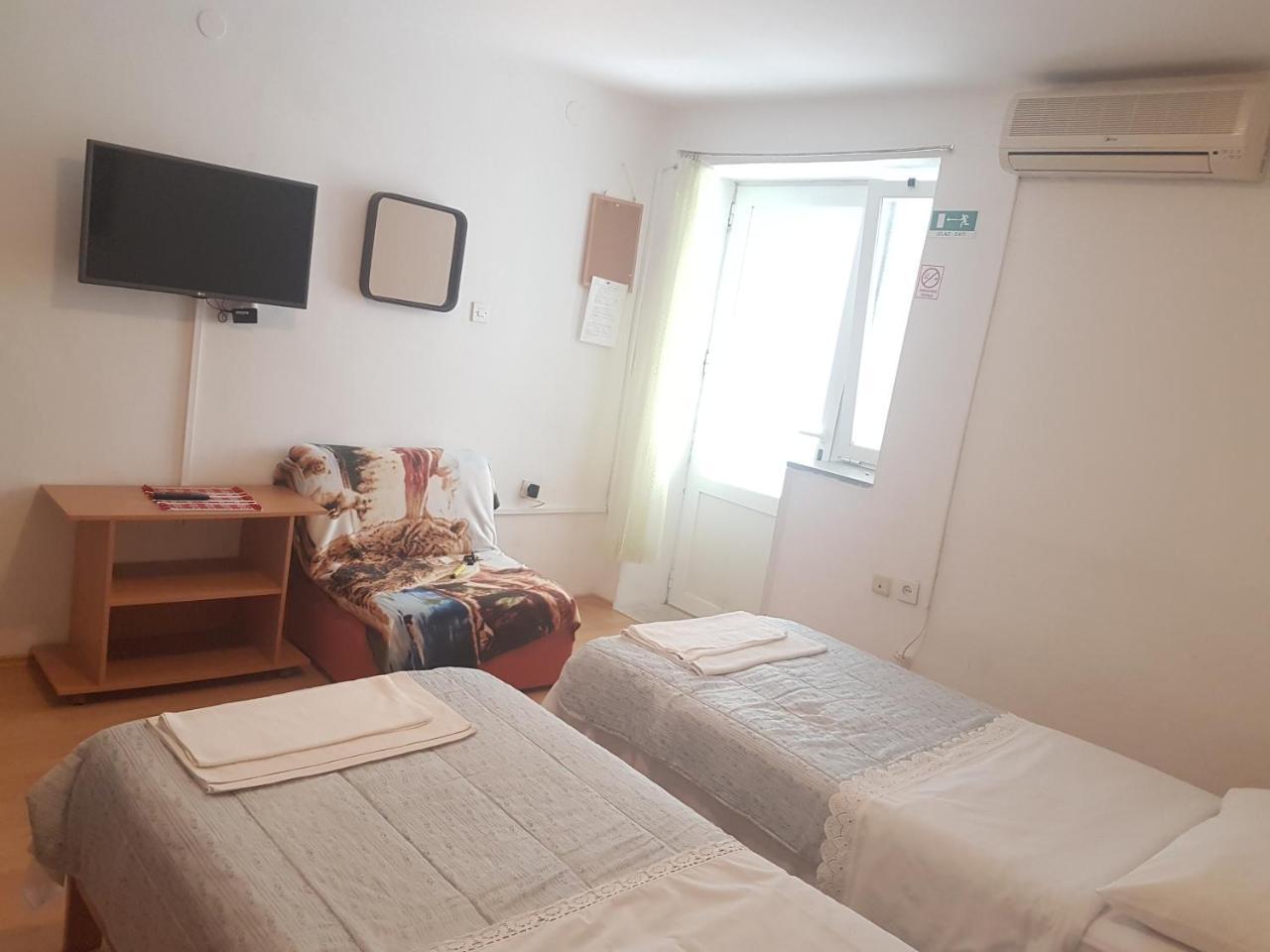 Nice Studio Apartment for 2 2