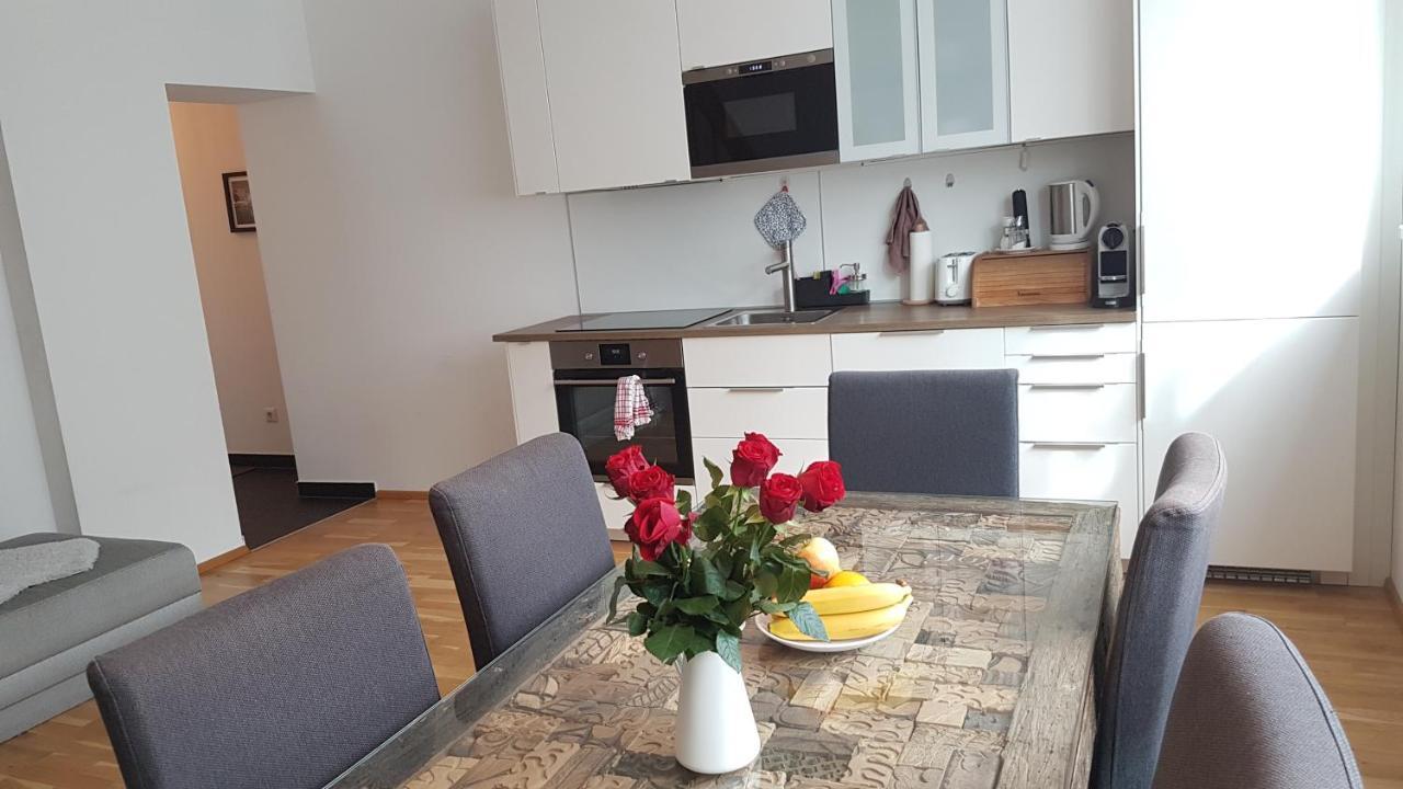 Moderne Maisonette Mit Terrasse 1