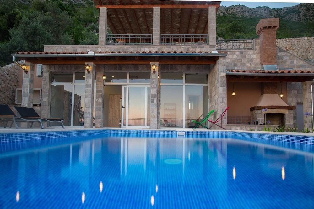 Luxury Panorama Villa Dia