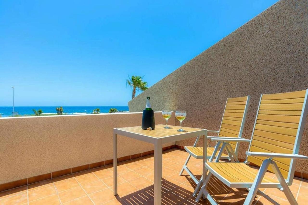 Luminoso Adosado Frente Al Mar