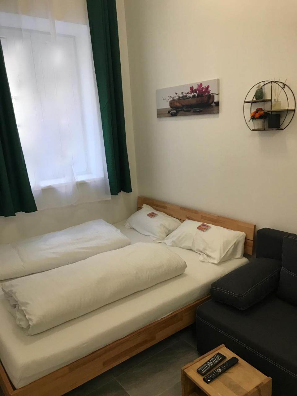 Saralo Apartments 1050 2