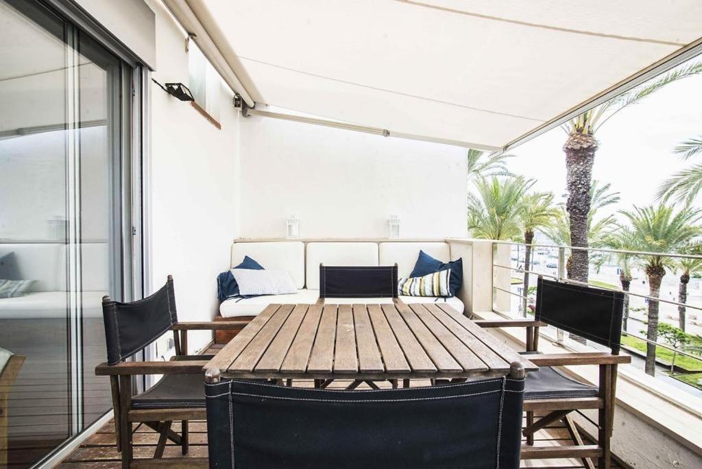 Ático a Primera Línea de Mar. 1