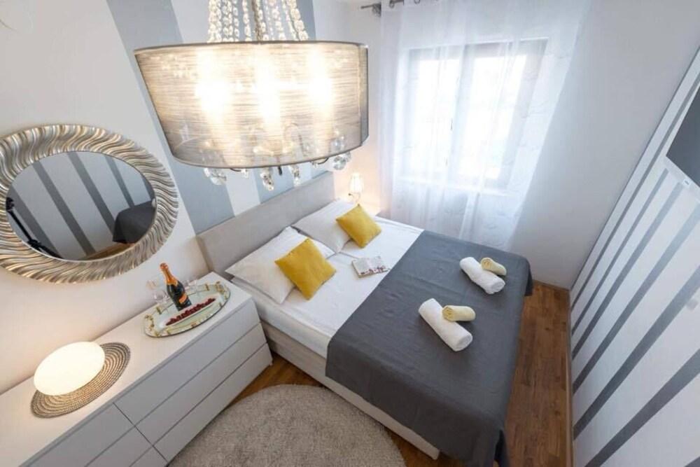 Charming And Stunning 2bedroom Apartment Cavtat 1