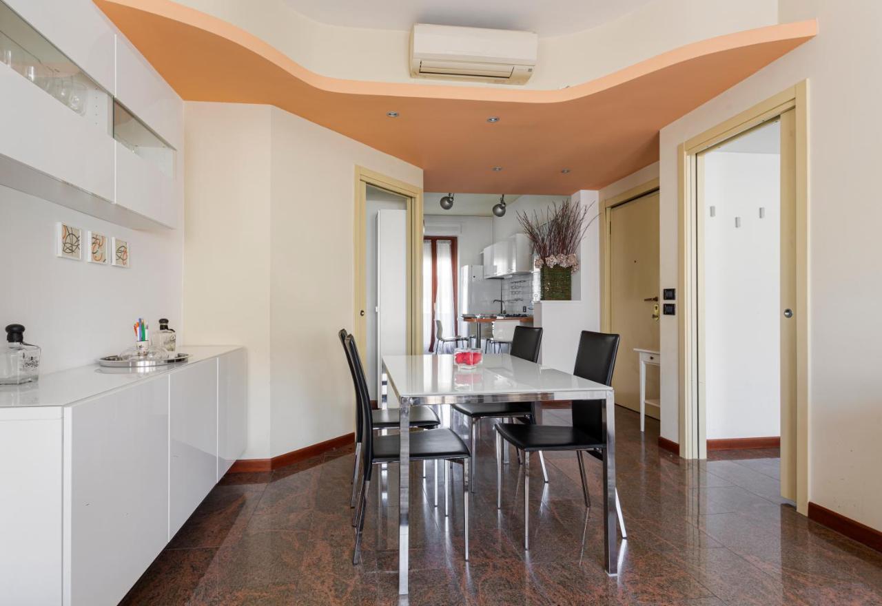 Beautiful Apartment Next To Sempione And City Life - Viale Teodorico (Adults Only) 2