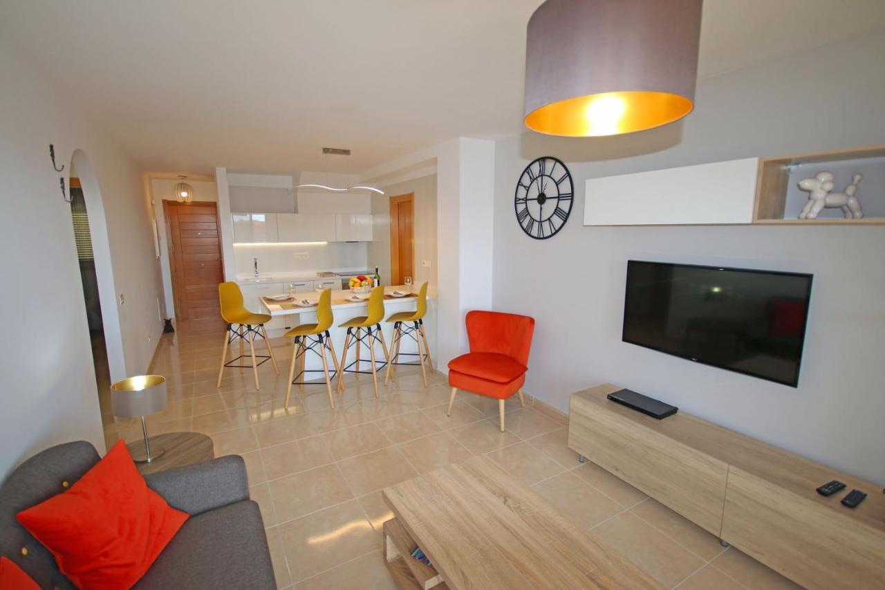 La Perla by Rentmedano Superb Luxury Duplex, Private Roof Terrace, Ocean View, Pool, Wifi And Parking 1