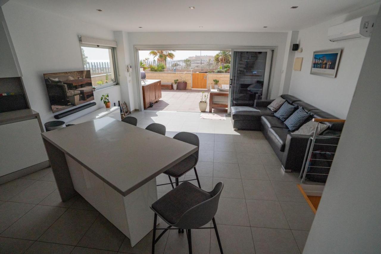 Panoramic Sea View Apartment