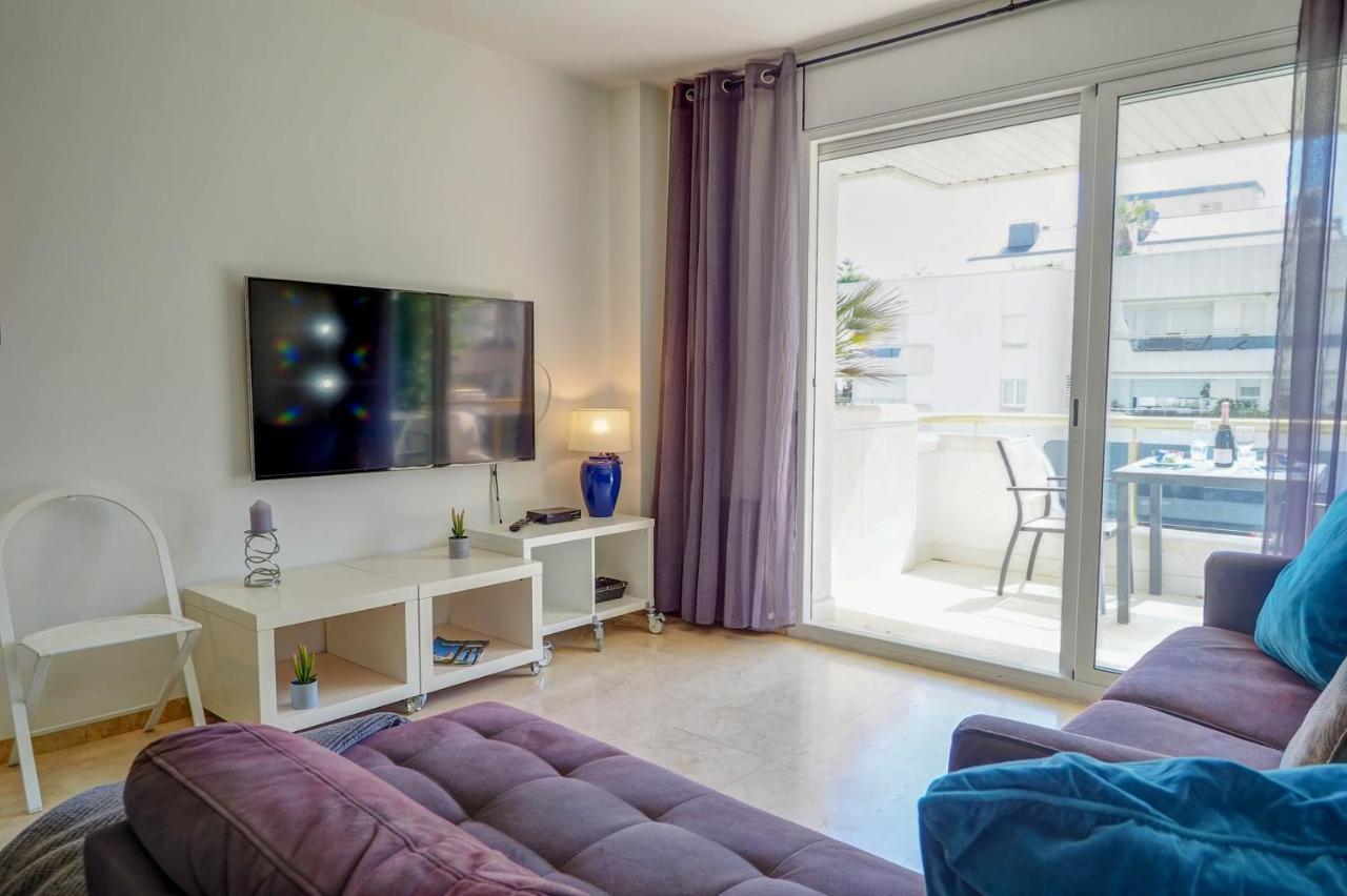 Mediterraneo Seaview Apartment by Hello Homes Sitges 2