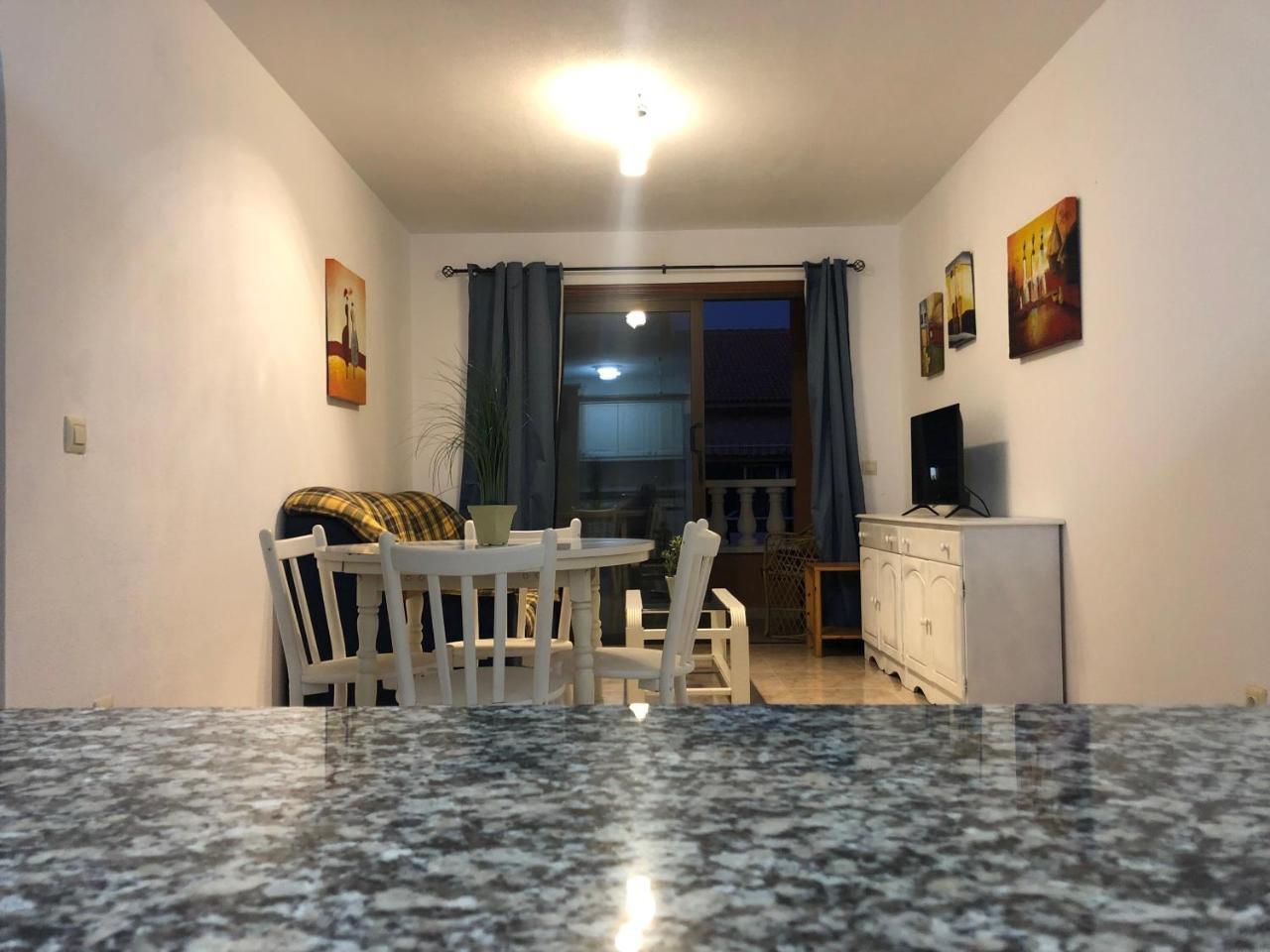 El Medano la Ola. Cabezo Beach 2 Rooms Parking Place 2