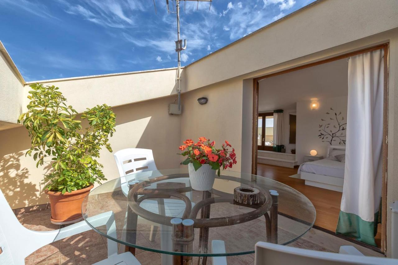 Sardinia Guest House - Iun F1217 2