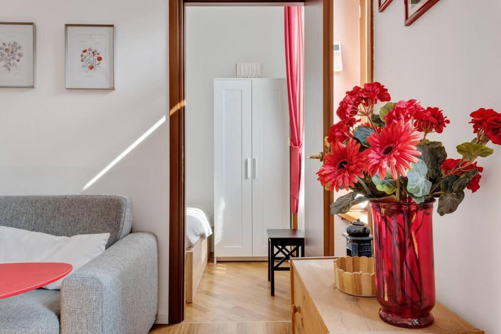 Easylife - Bello E Luminoso Flat in Zona Centrale 1