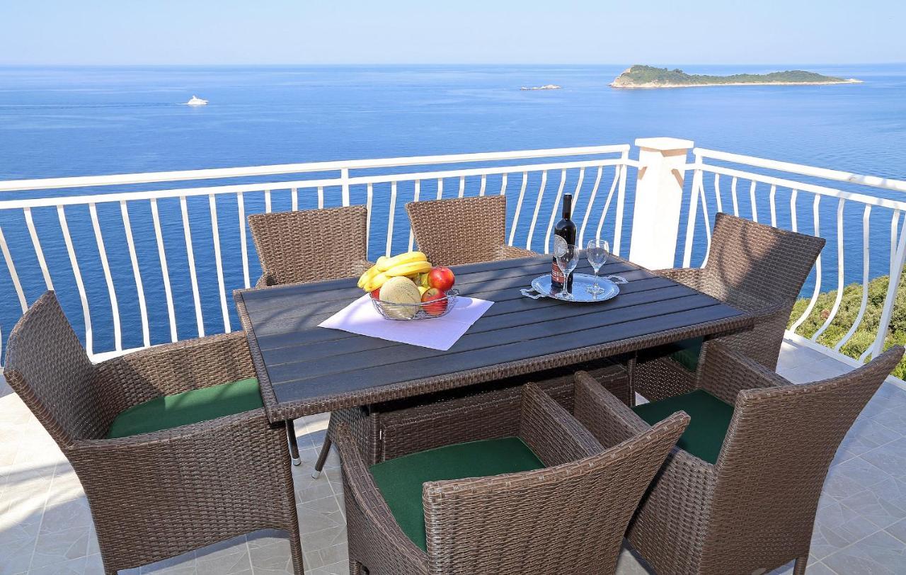 Vista Apartments (Adults Only) 1