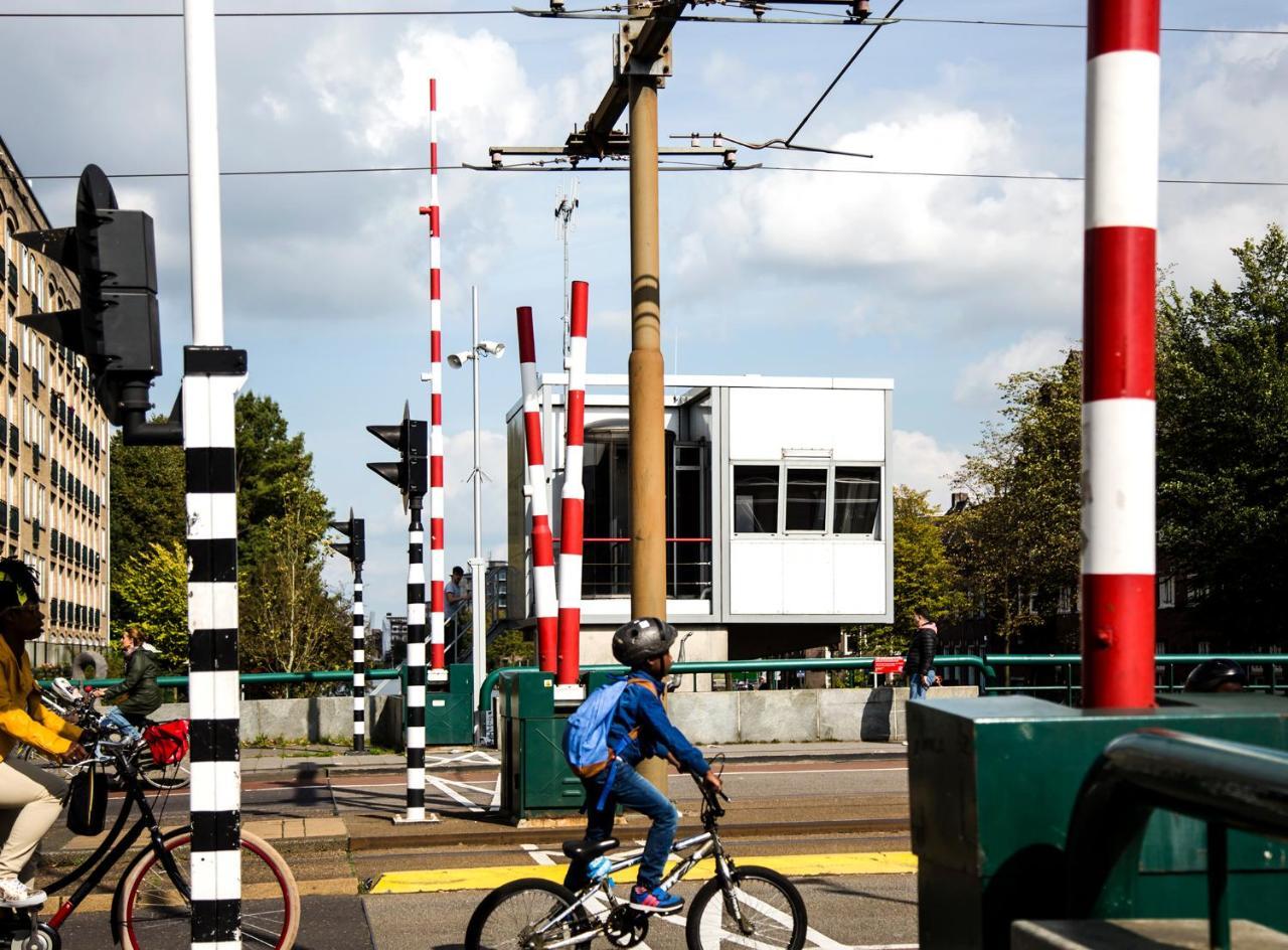 Sweets - Wiegbrug (Adults Only)