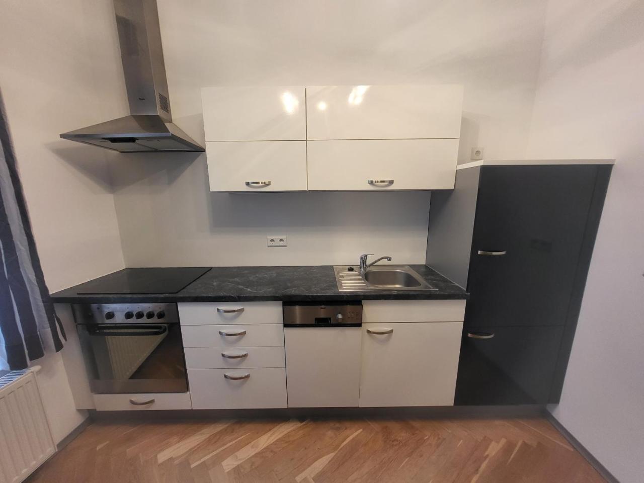 Cozynite Premium Apartment Hundertwasser 2