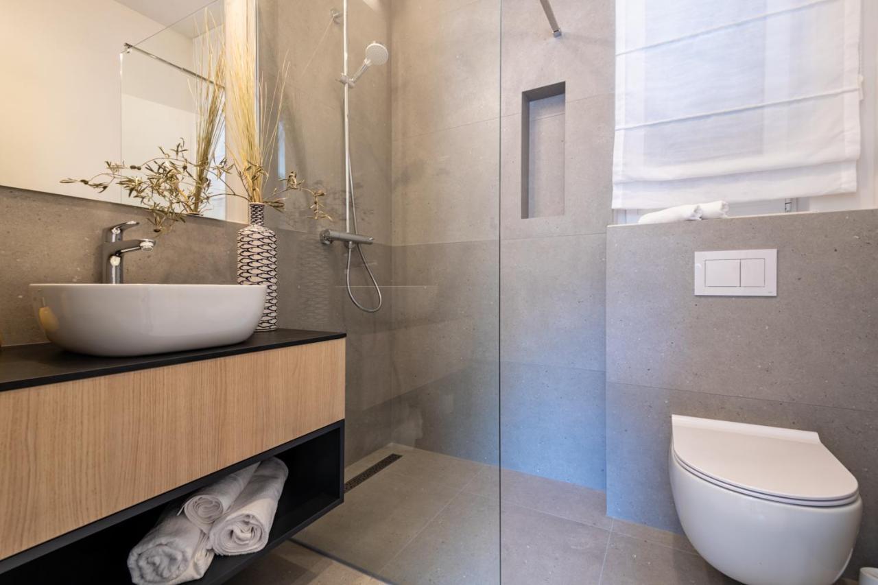 Luxury Seaview Studio Apartment - Luna 2