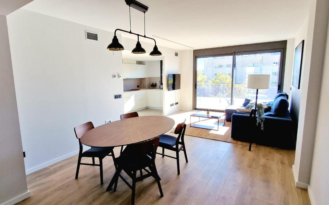 Tina de Vila, En la Capital Del Vino 1