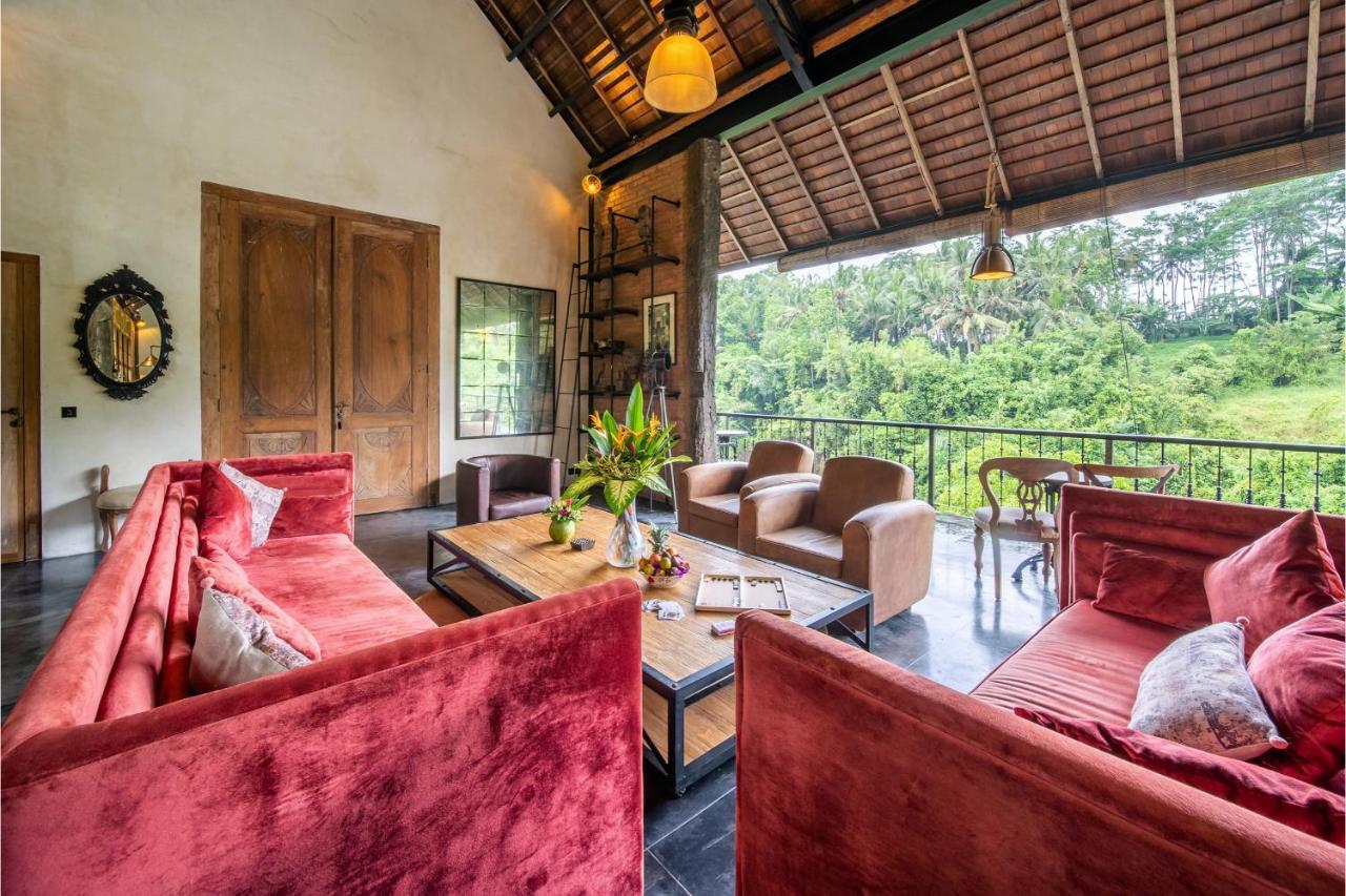Villa Bedulu Cliff Estate Ubud - Wood Side