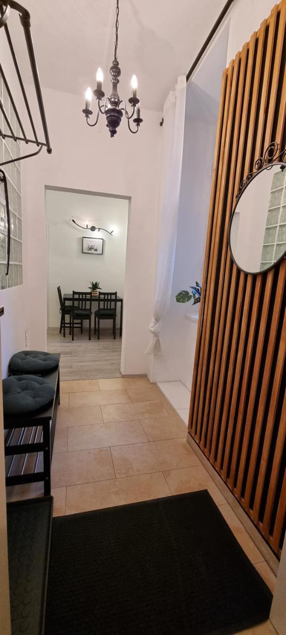 My City Apartment- Vienna Artroom 1