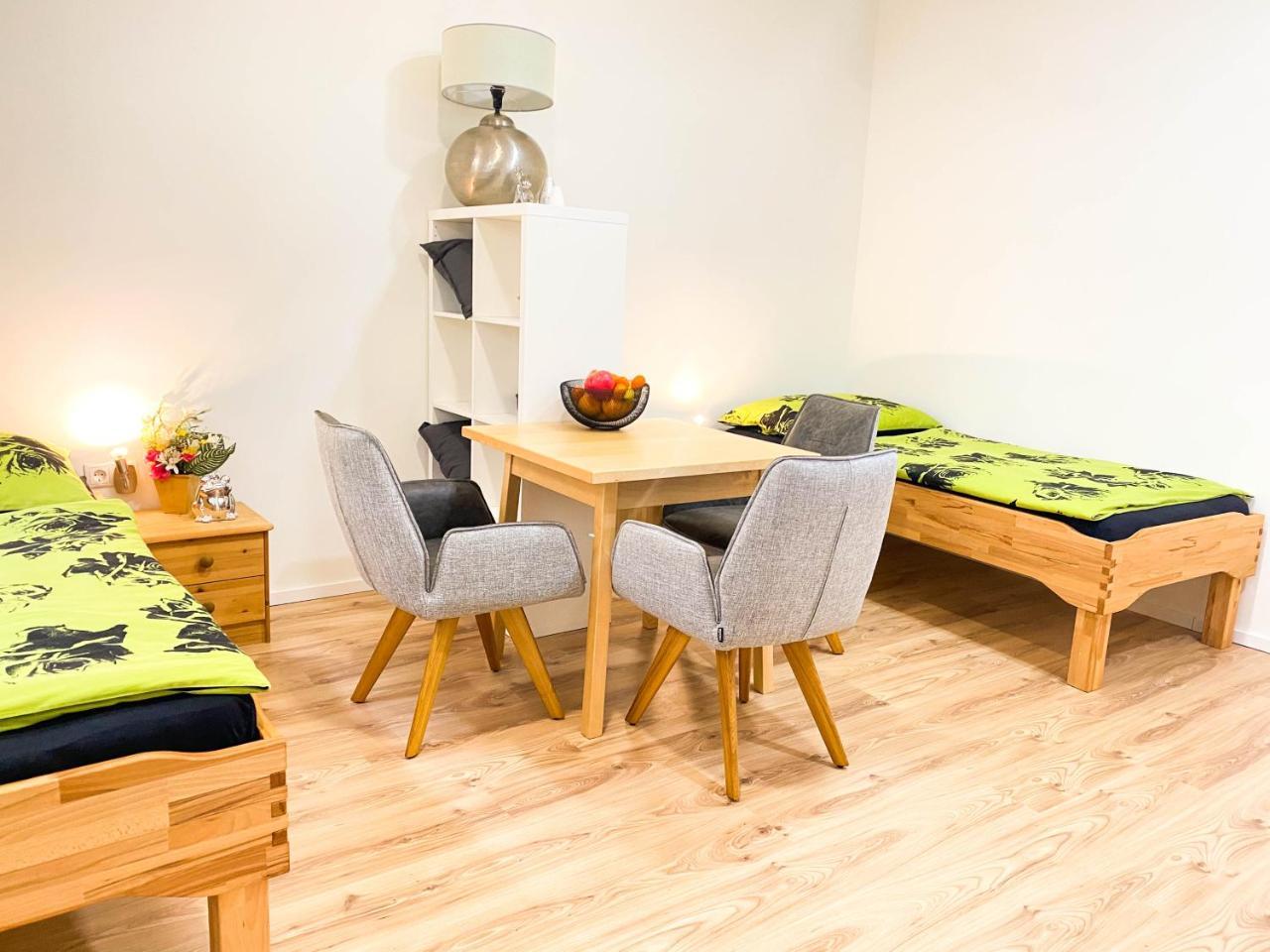 Vienna Senator Flat Paulusgasse 6 1