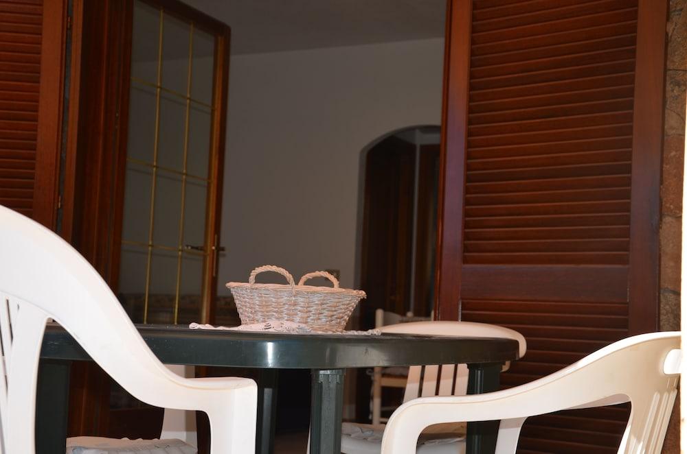 Villetta Con Giardino in Contesto Riservato Non Lontana Dal Mare Bel01 2