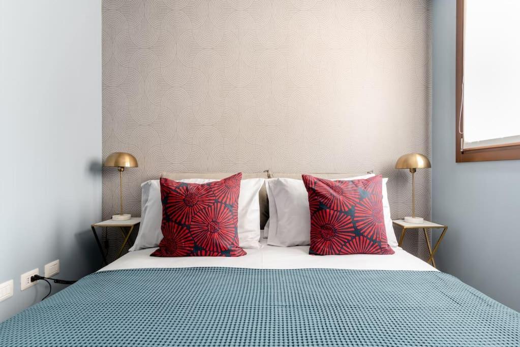 The Wallpaper House 1