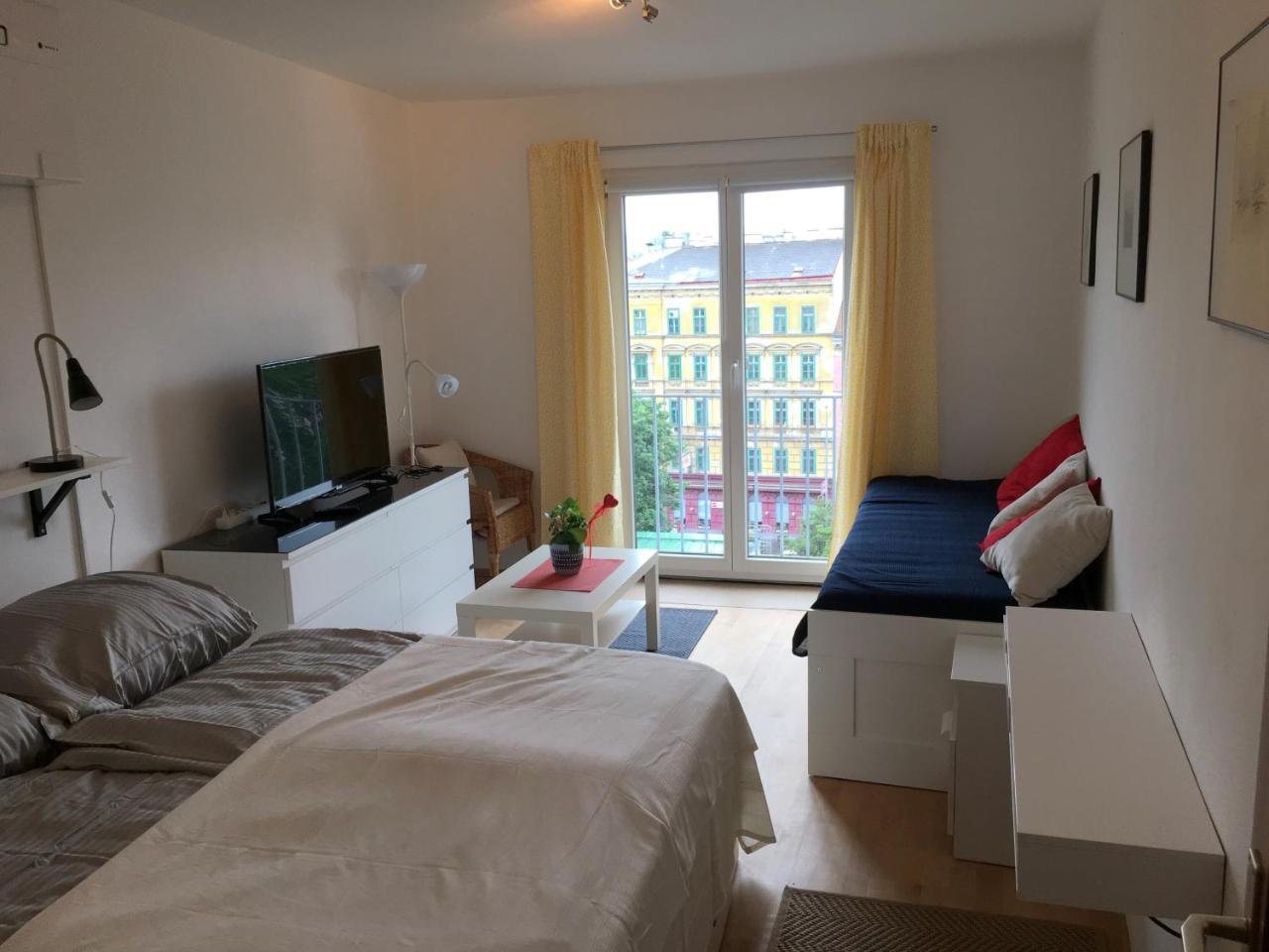 Apartment Zentral Direkt An U-Bahn Station