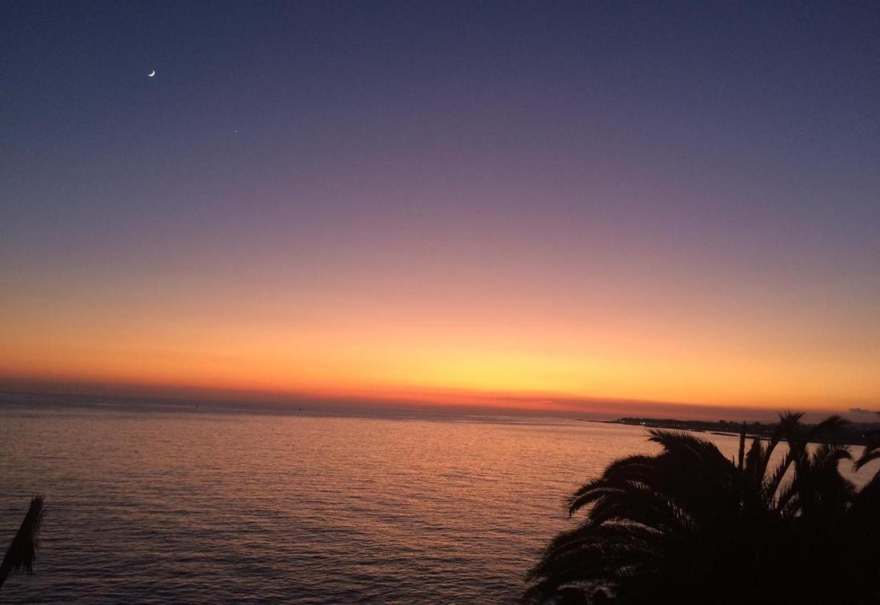 Sea Breeze (Adults Only)