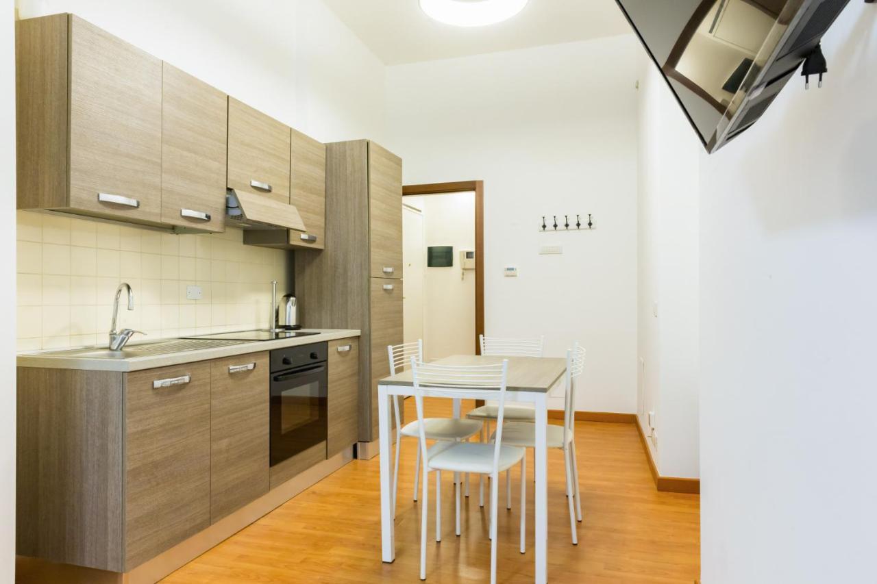Easylife - Accogliente Monolocale Con Arredamento Minimal in Zona Stazione Centrale 2