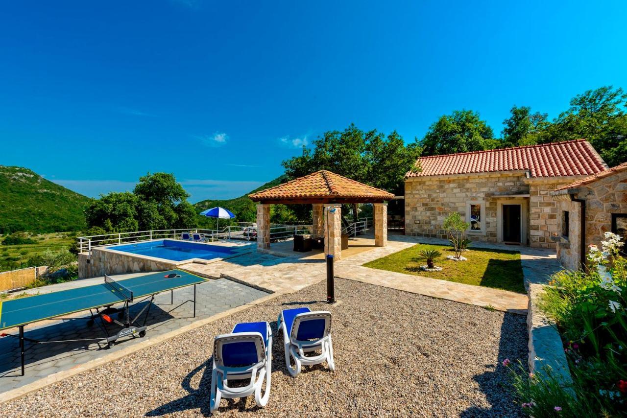 Hedera Estate Villa Hedera XIV 1